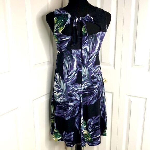 C & C California - Floral Summer Sleeveless Dress - Picture 3 of 11